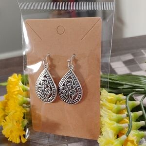 Elegant Silver Teardrop Earrings NIP